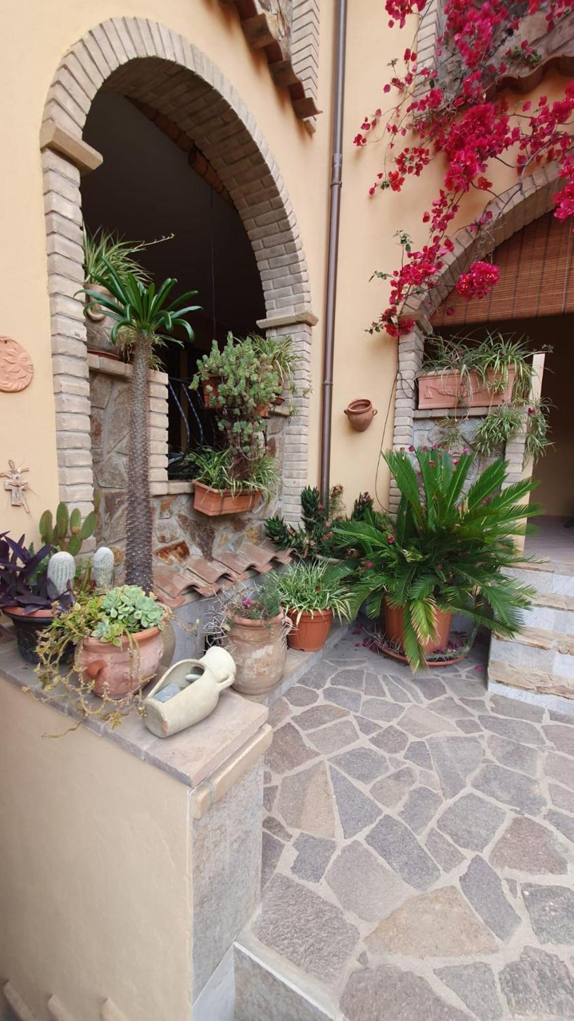 Villasimius - Taverna Freschissima! Dış mekan fotoğraf